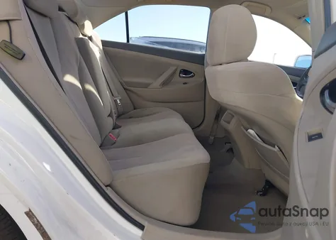 2011 Toyota Camry Le z USA, uszkodzony, nr VIN 4T1BF3EKXBU625323